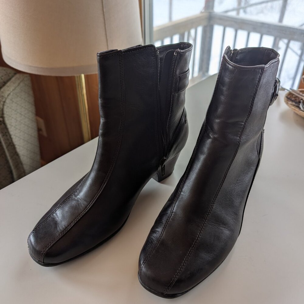 Y2K 2000s Vintage Square Toe Heeled Ankle Booties Buckle Zipper Leather Womens 9 - Picture 2 of 14